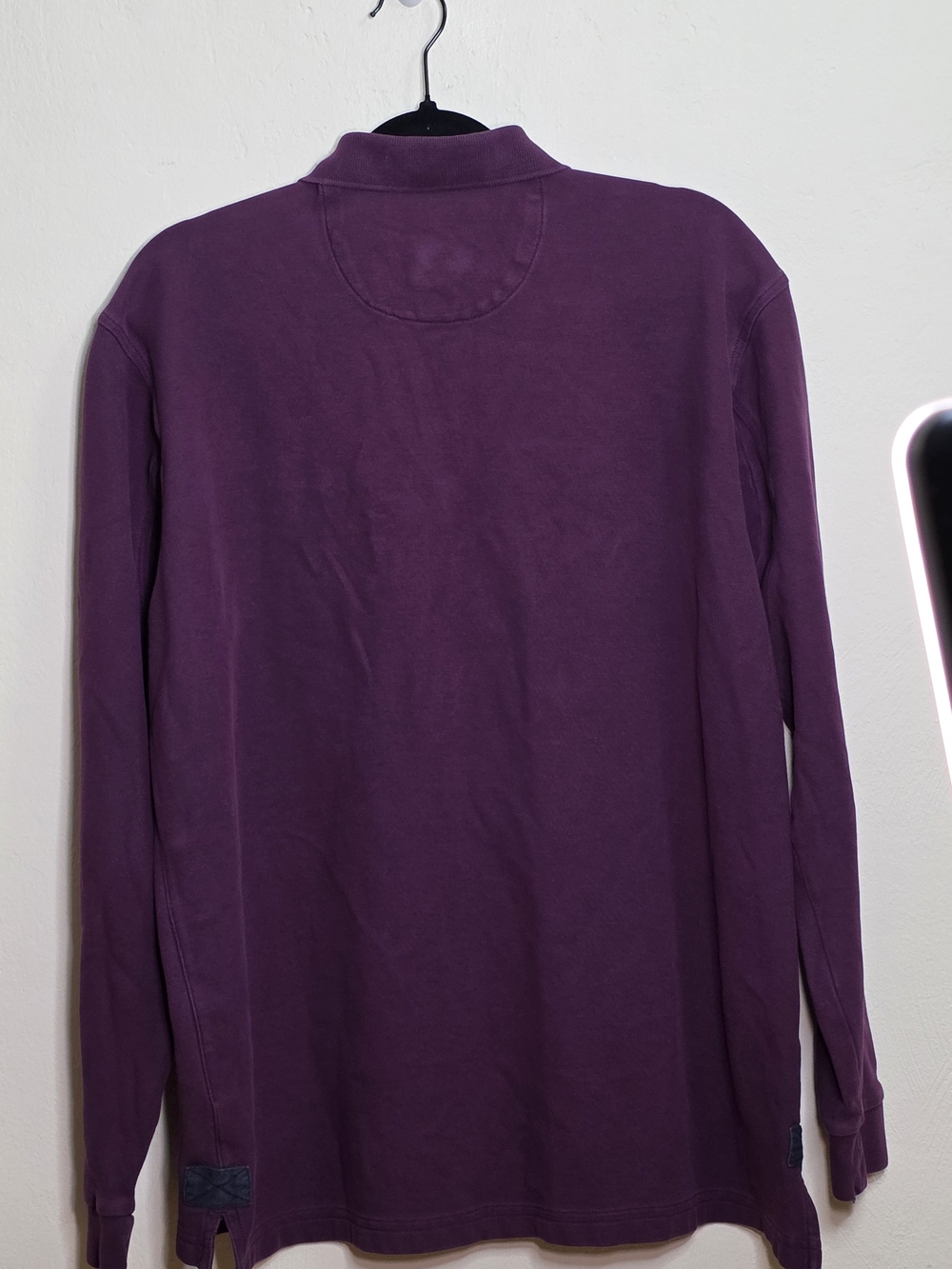 Orvis Purple Polo with Embroidered Fishing Fly Y2k VINTAGE - Picture 2 of 3